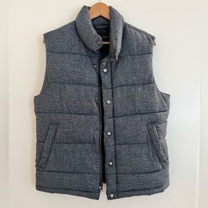 Banana Republic Puffer Vest